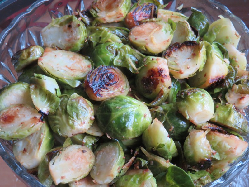 Eating Healthy Recipe: Garlic Lemon Brussels Sprouts | Future Expat