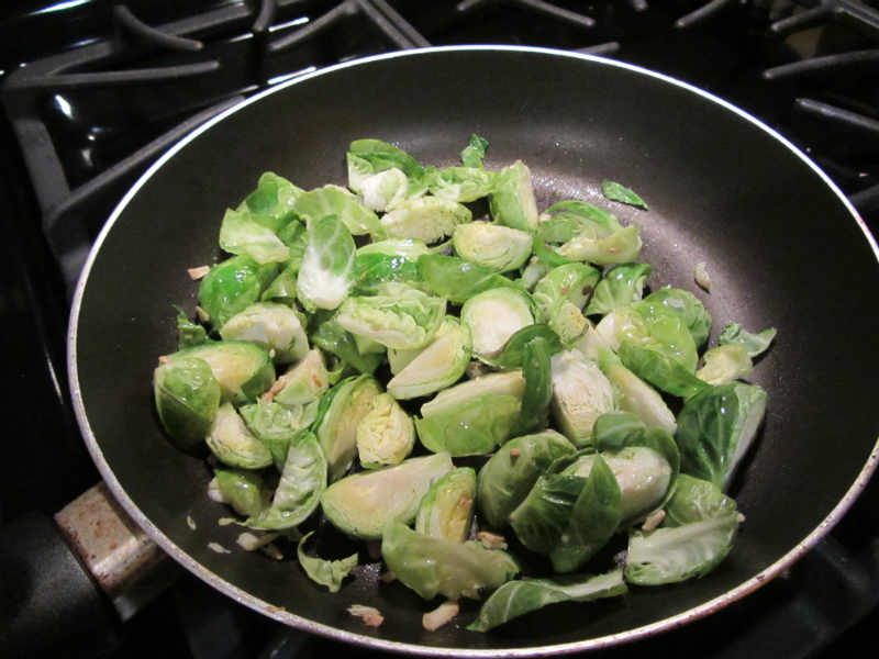 Eating Healthy Recipe: Garlic Lemon Brussels Sprouts | Future Expat