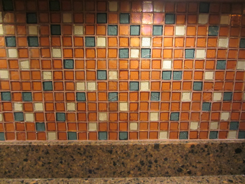 Kitchen backsplash - 7745 Cornell