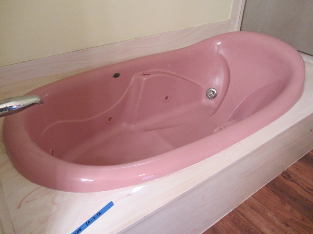 Pick jacuzzi tub