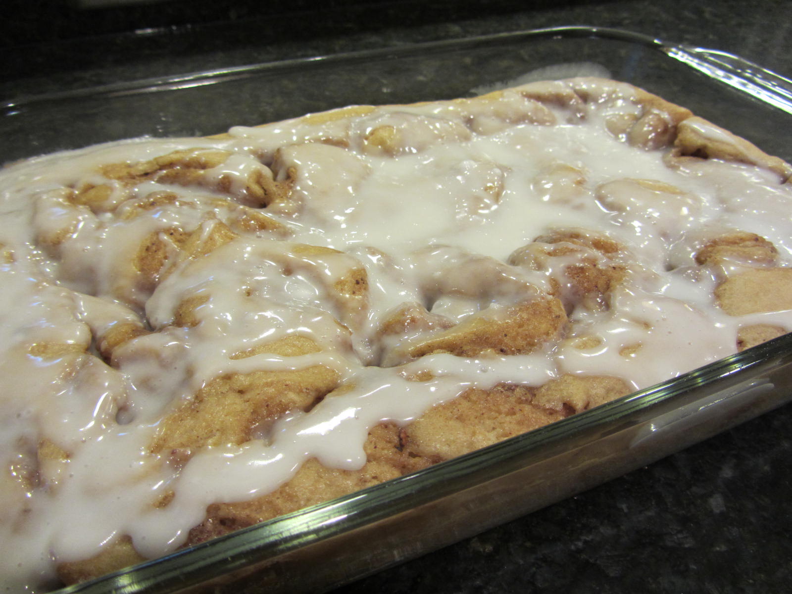 Easy Dessert Recipe ~ Pan Style Cinnamon Roll Cake