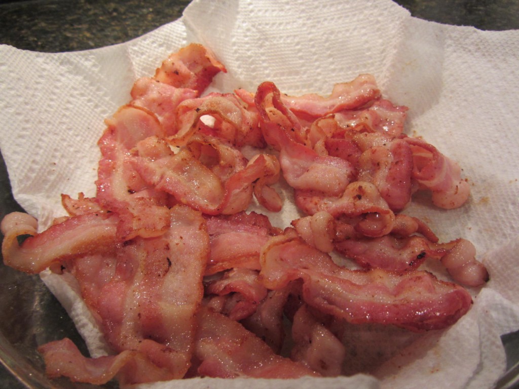 Cooked bacon for Bacon Cream Cheese Roll-Ups