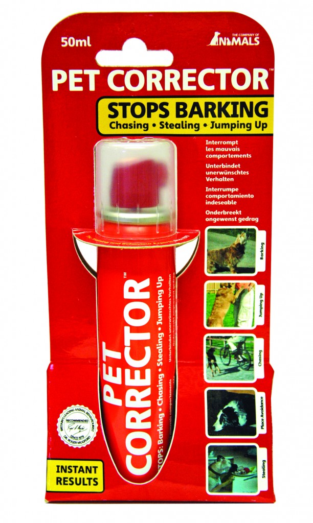 Pet Corrector stops barking and jumping up