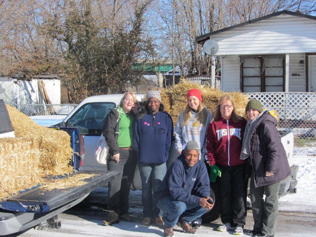 Gateway Pet Guardians community outreach volunteers