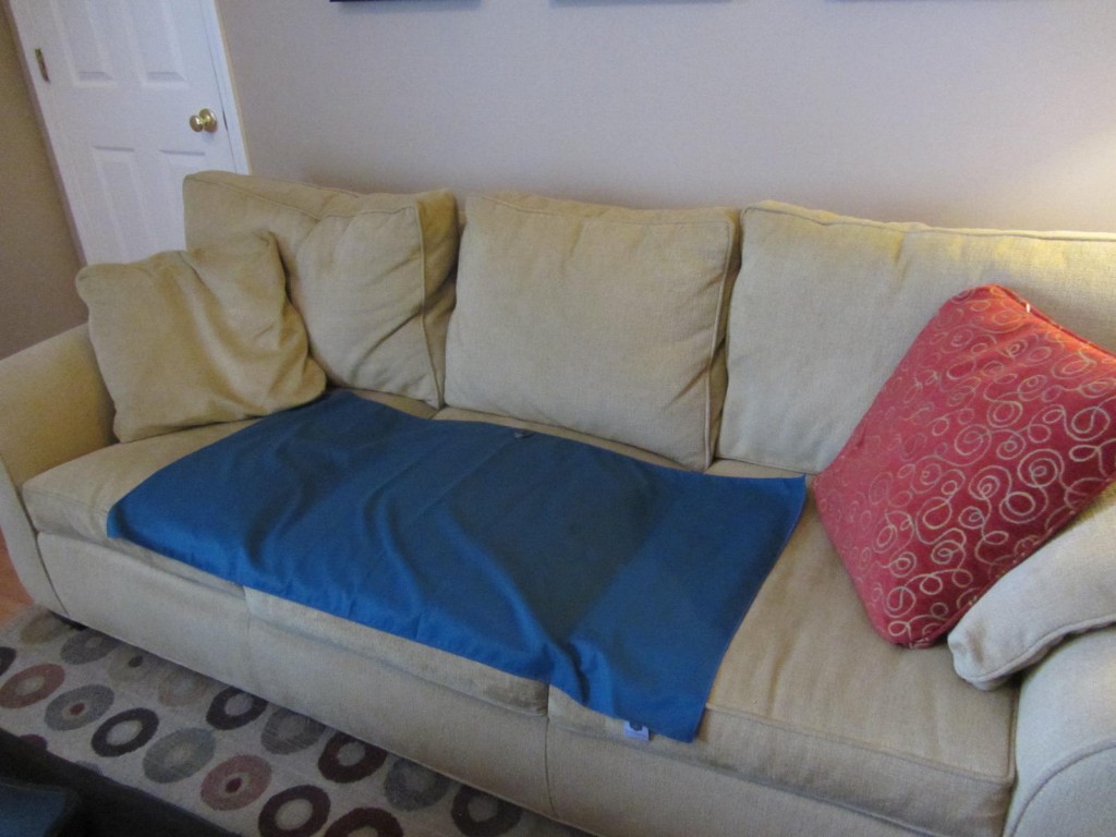Shandali towel size compared to couch