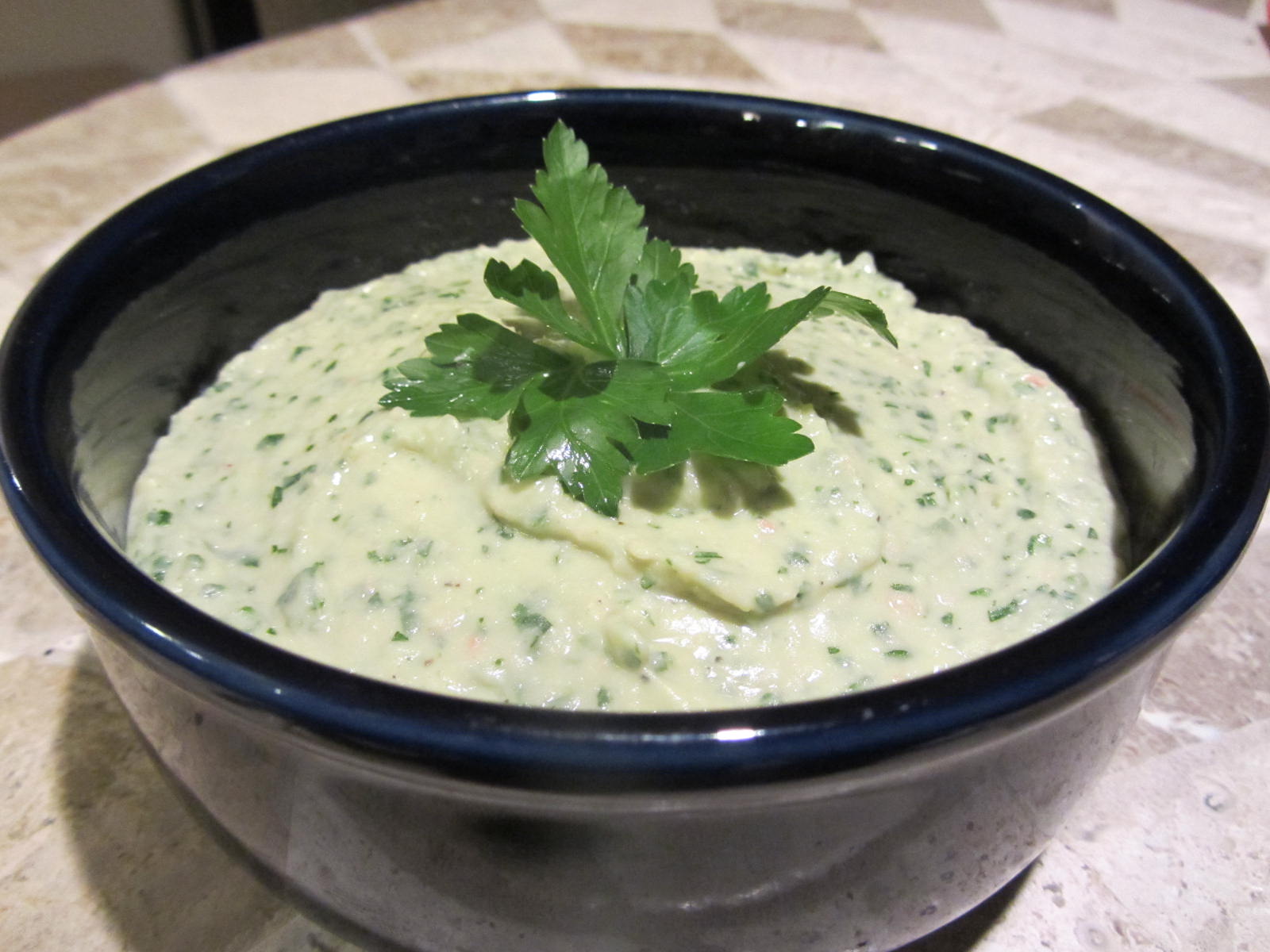 Easy Appetizer: White Bean Dip with Pita Chips