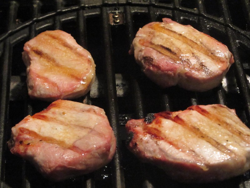 Recipe: Grilled Pork Chops with Apple Brown Sugar Sauce - Future Expat