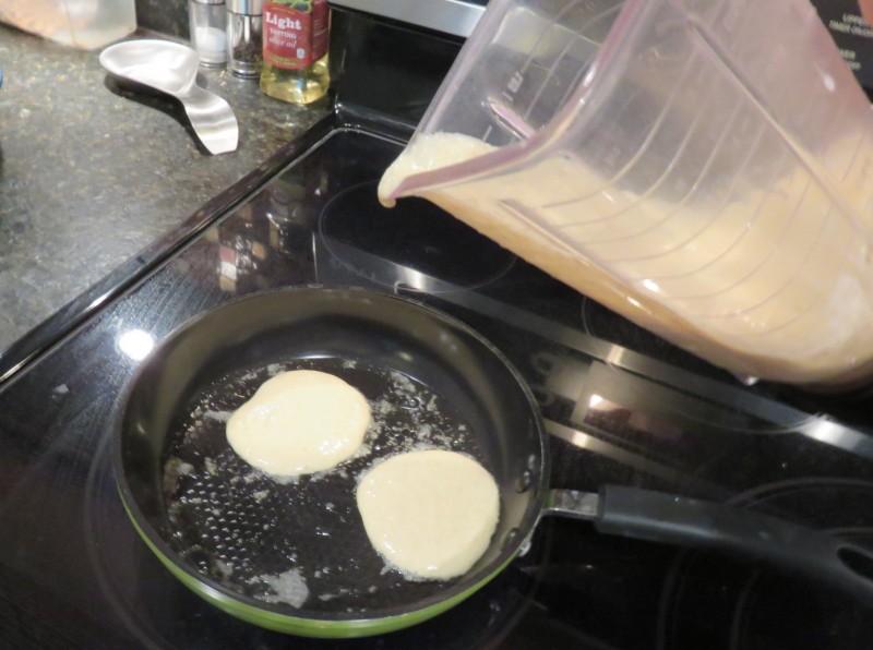 Recipe: Cottage Cheese Oatmeal Pancakes - Future Expat