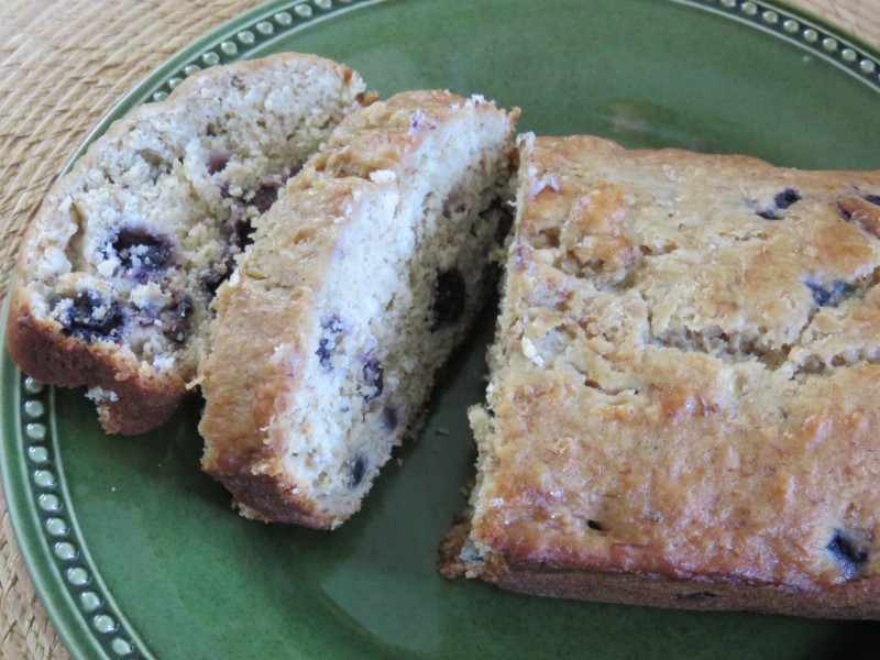 Blueberry Banana Bread | Future Expat