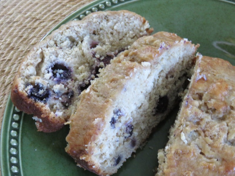 Blueberry Banana Bread | Future Expat