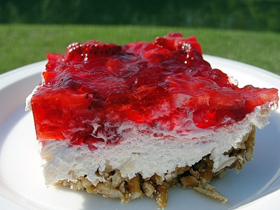 Strawberry Jello Pretzel Dessert