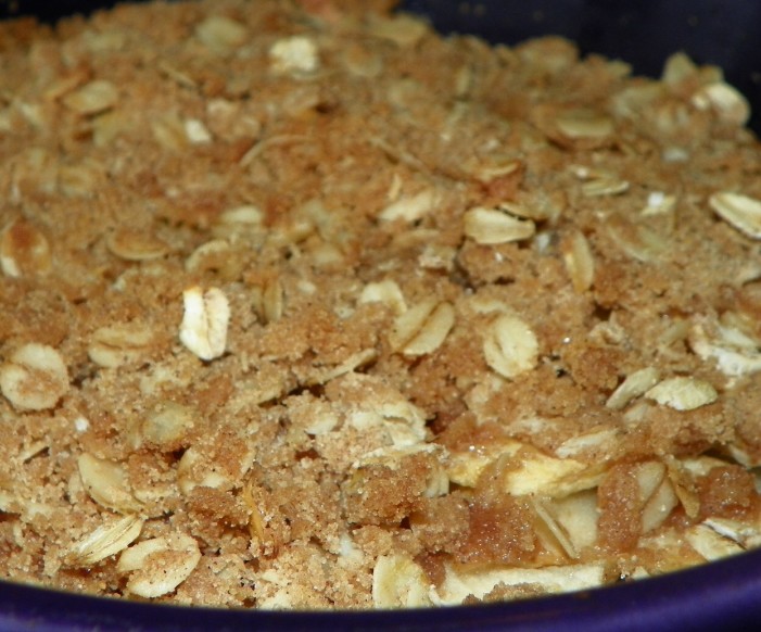 Easy Apple Crisp | Future Expat