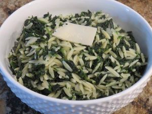 Garlicky Spinach Orzo | Future Expat